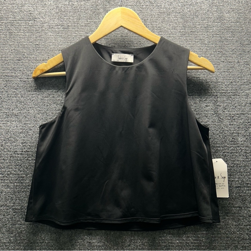 Sadie & Sage Crop Top Size Small
